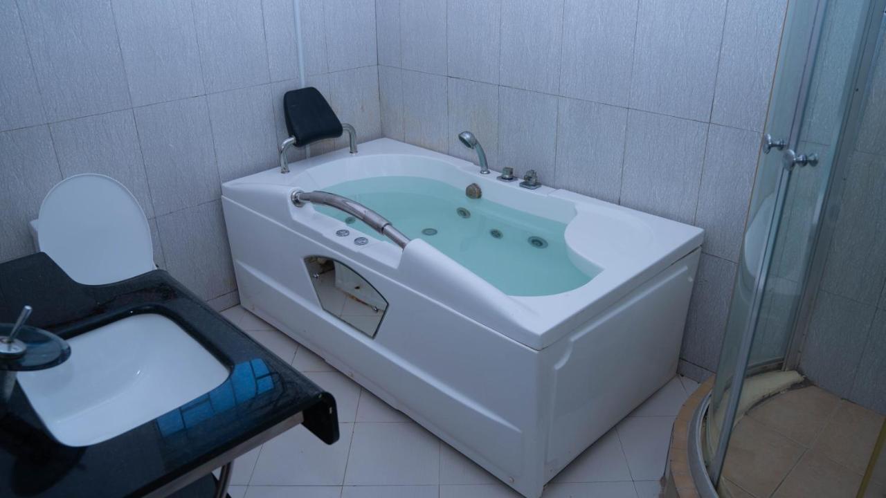 Luxury Beach Villa Inn Dar es Salaam Extérieur photo