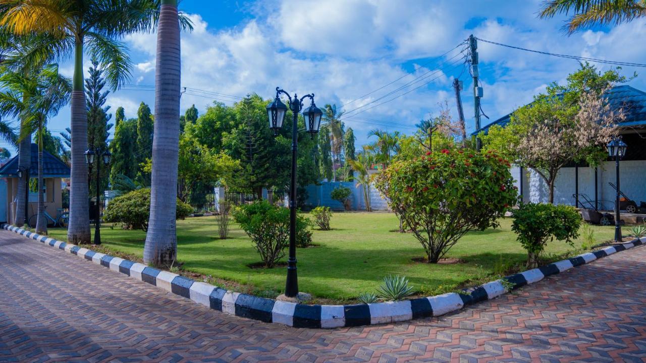 Luxury Beach Villa Inn Dar es Salaam Extérieur photo